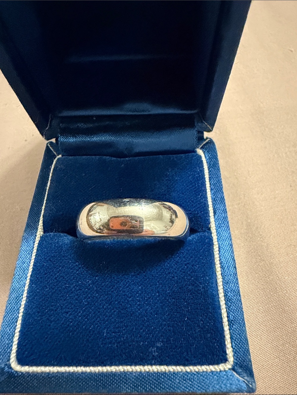 Polished Silver Men's Wedding Band - Silver